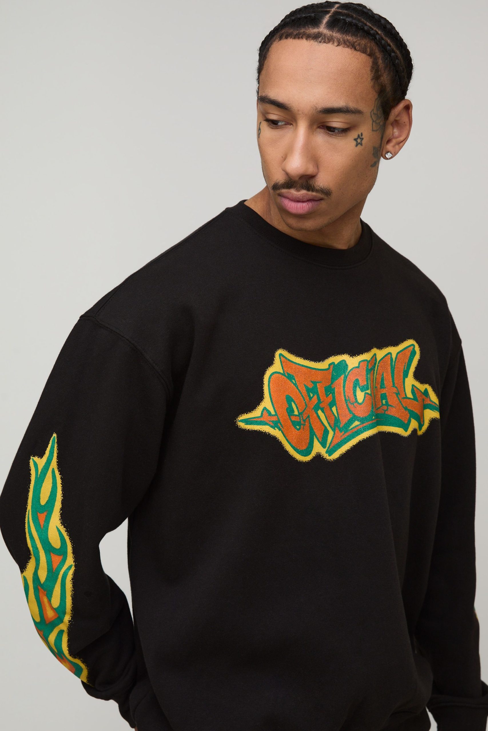Oversized Graffiti Print Sweatshirt - Image 3