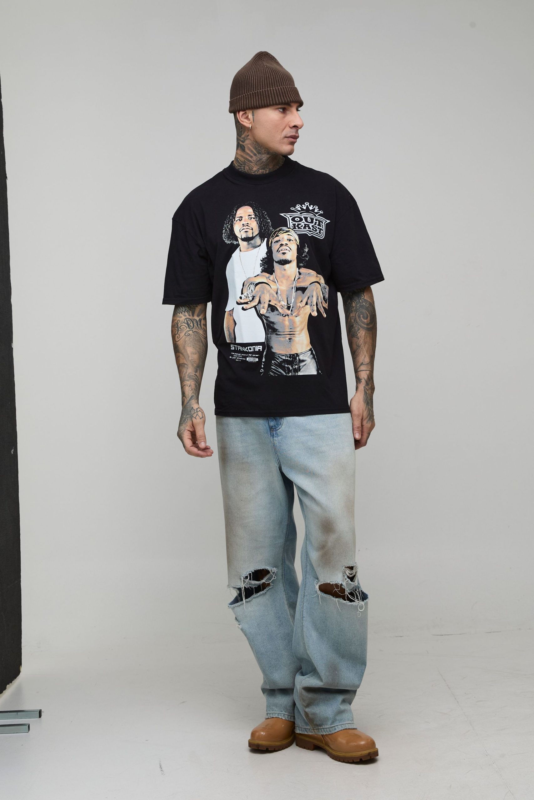 Tall Oversized OutKast Acid Wash License Printed T-Shirt - Image 4