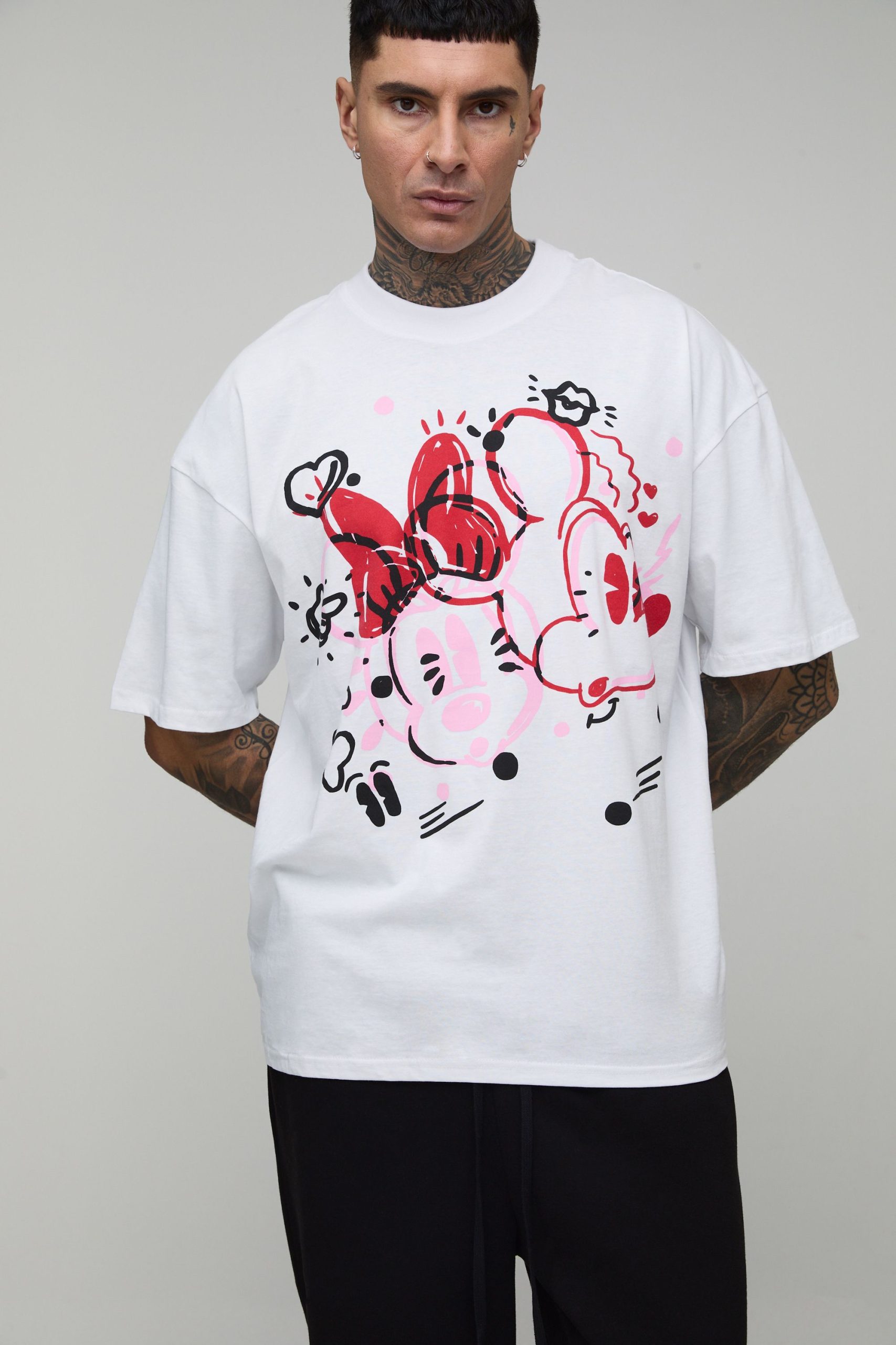 Tall Oversized Extended Neck Disney Mickey & Minnie Mouse License Printed T-Shirt - Image 3