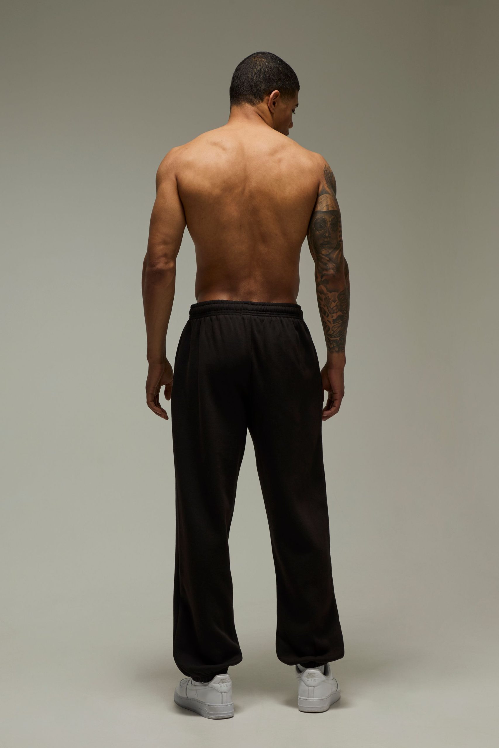 One More Rep Cracked Oversized Jogger - Image 2