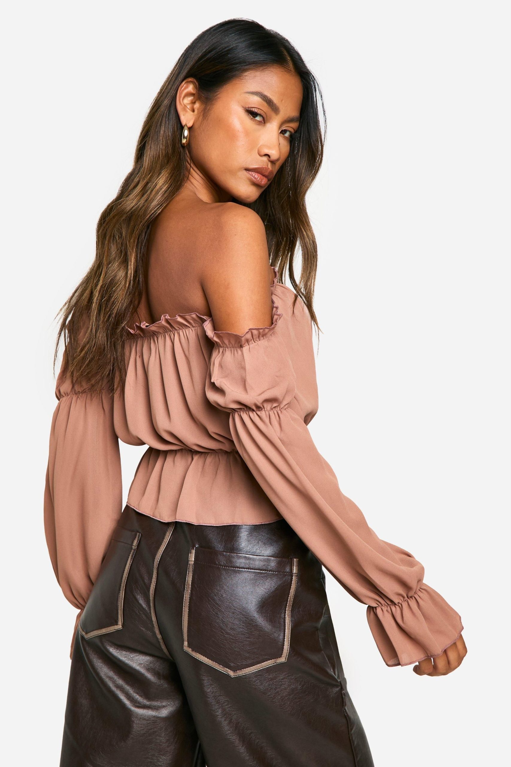 Woven Volume Sleeve Ruched Bardot Top - Image 2