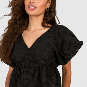 Embroidery Frill Shoulder Top