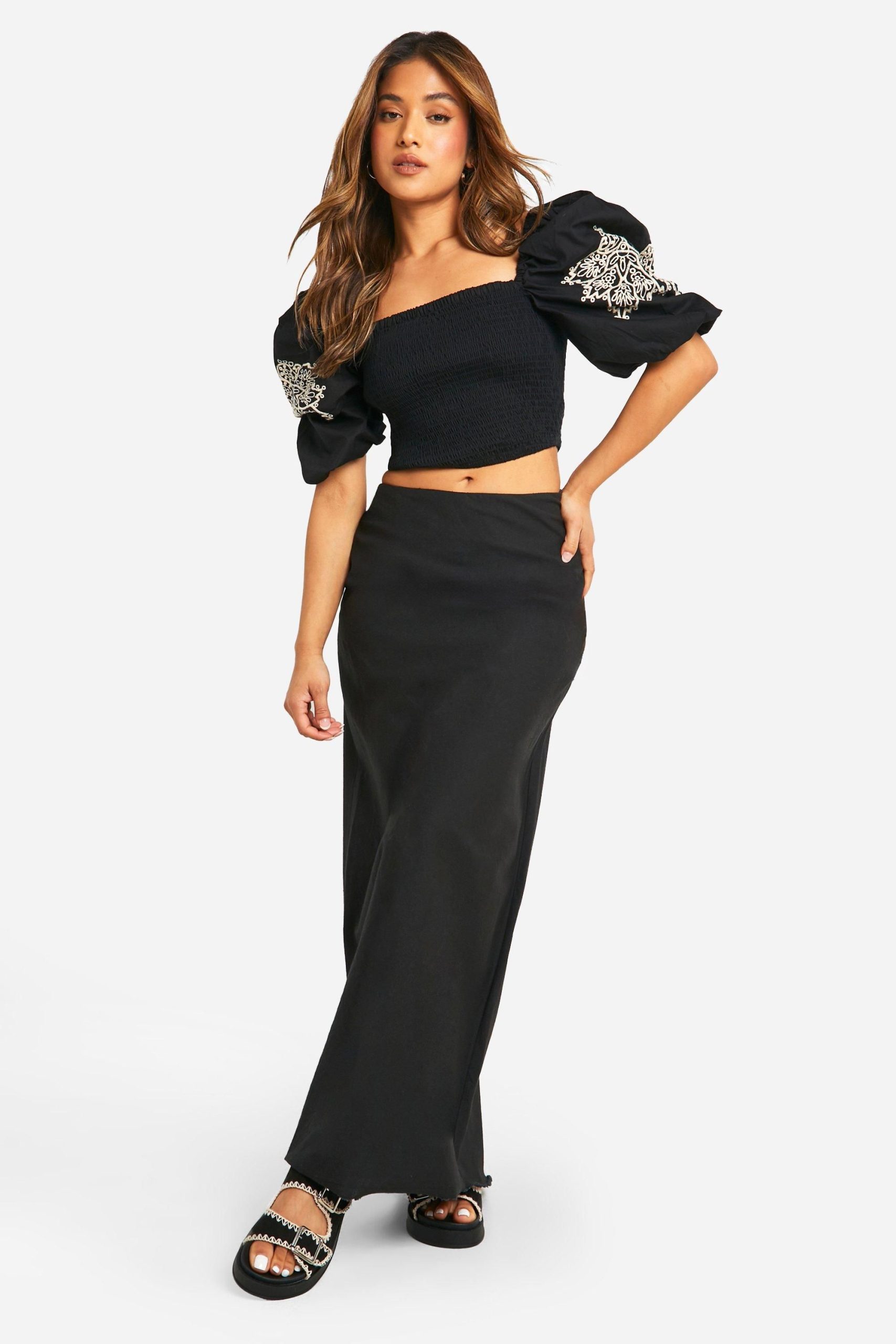 Petite Embroidery Puff Sleeve Crop Top - Image 3