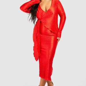 Plus Wave Plisse Wrap Midaxi Dress
