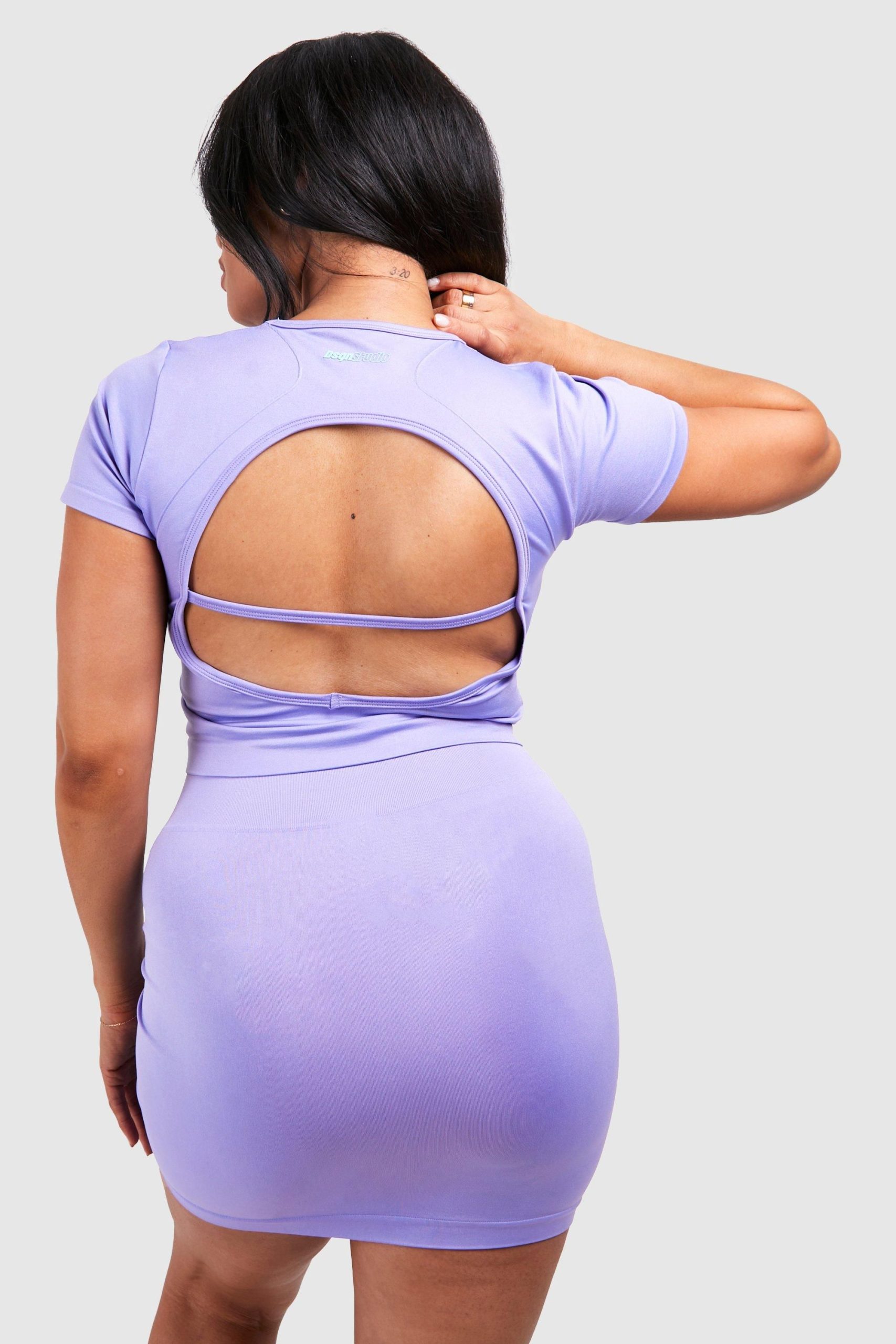 Plus Supersoft Premium Seamless Seam Detail Open Back Top - Image 2