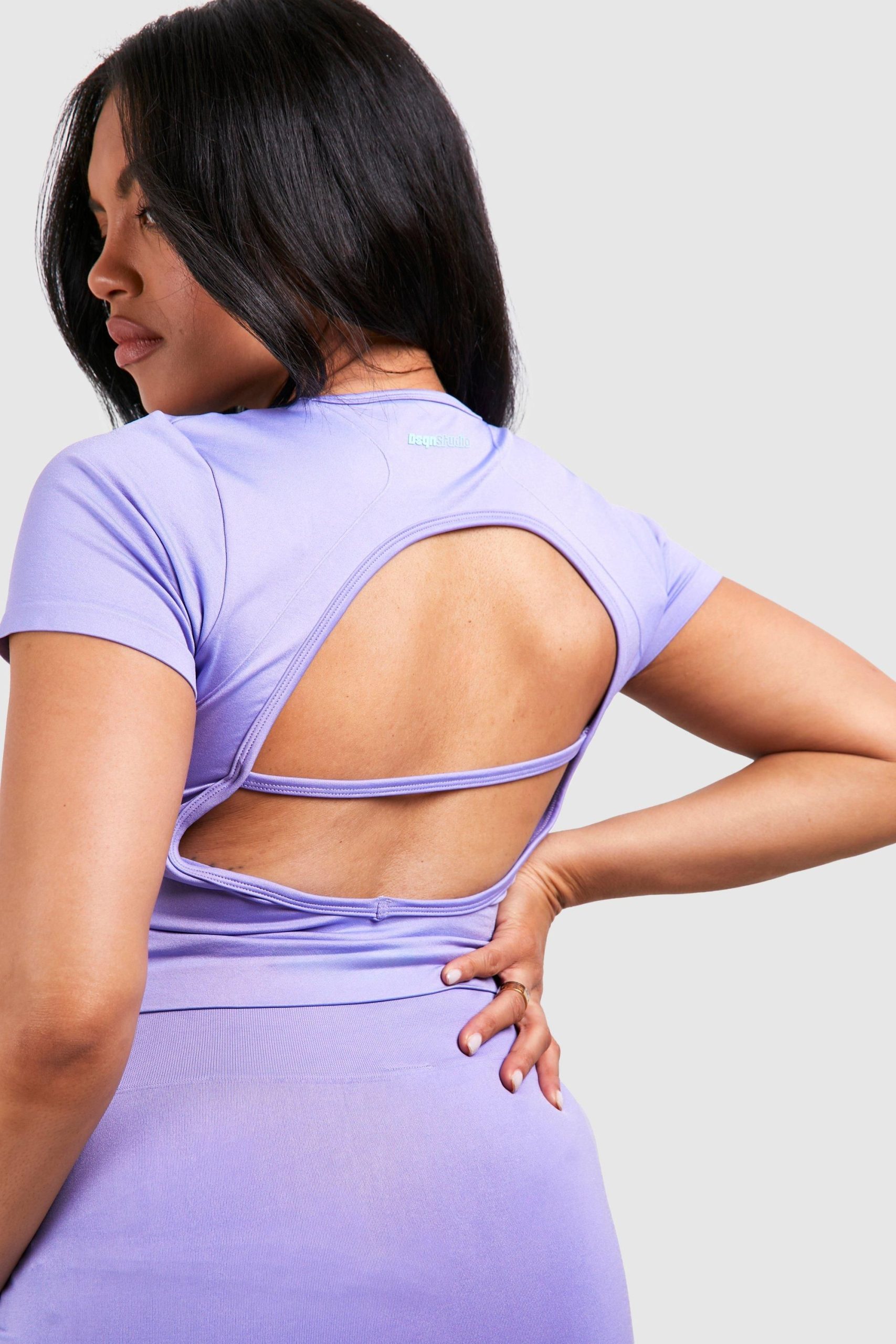Plus Supersoft Premium Seamless Seam Detail Open Back Top - Image 4