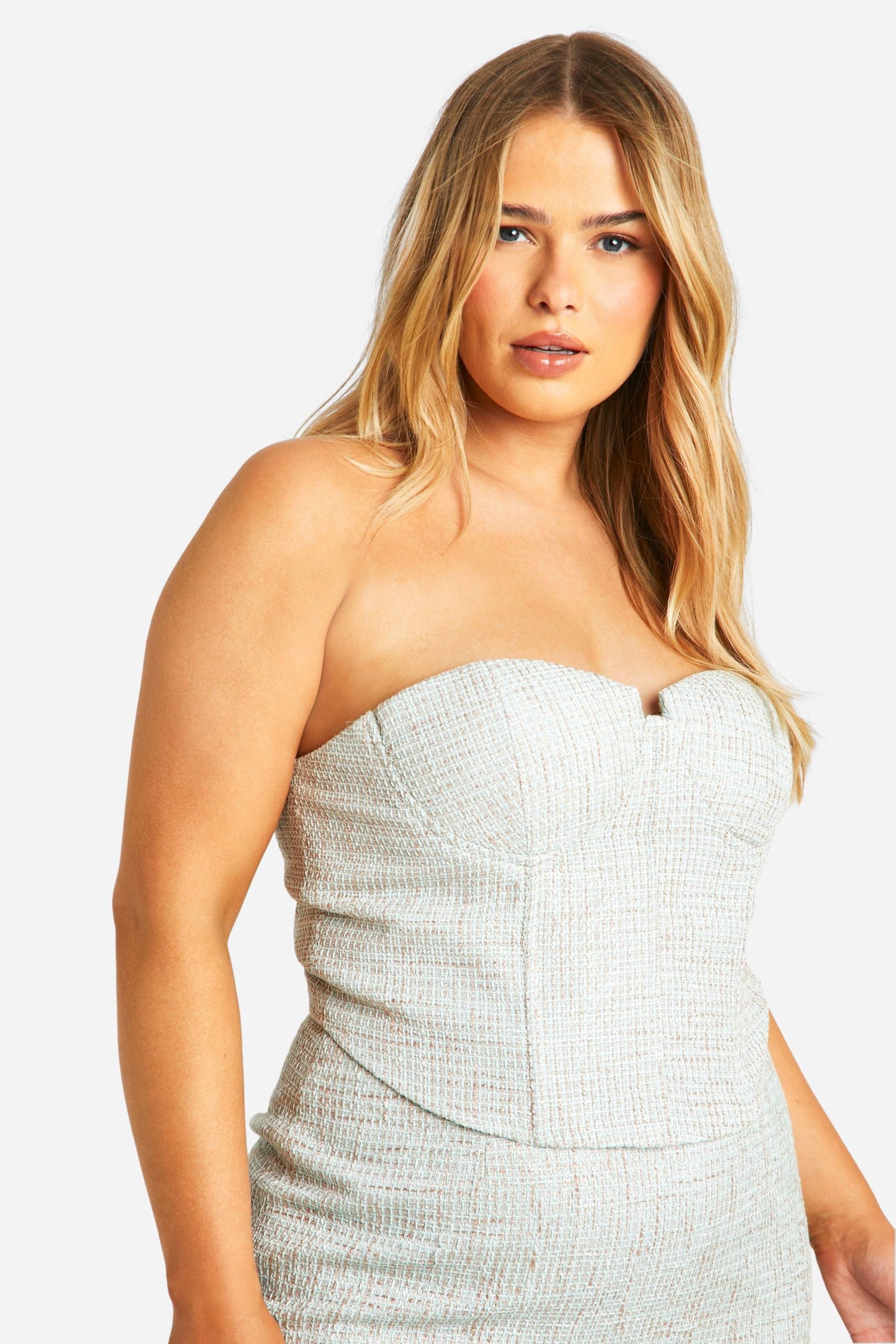 Plus Boucle Fitted Corset