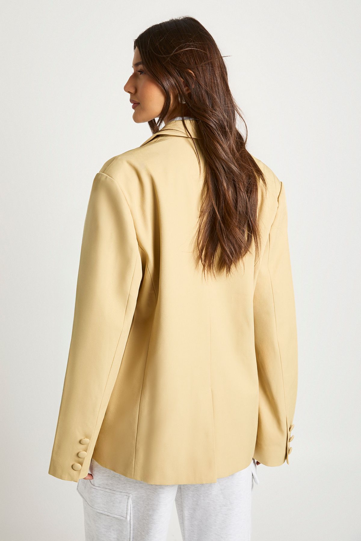 Single Breasted Relaxed Fit Tailored Blazer - Image 2