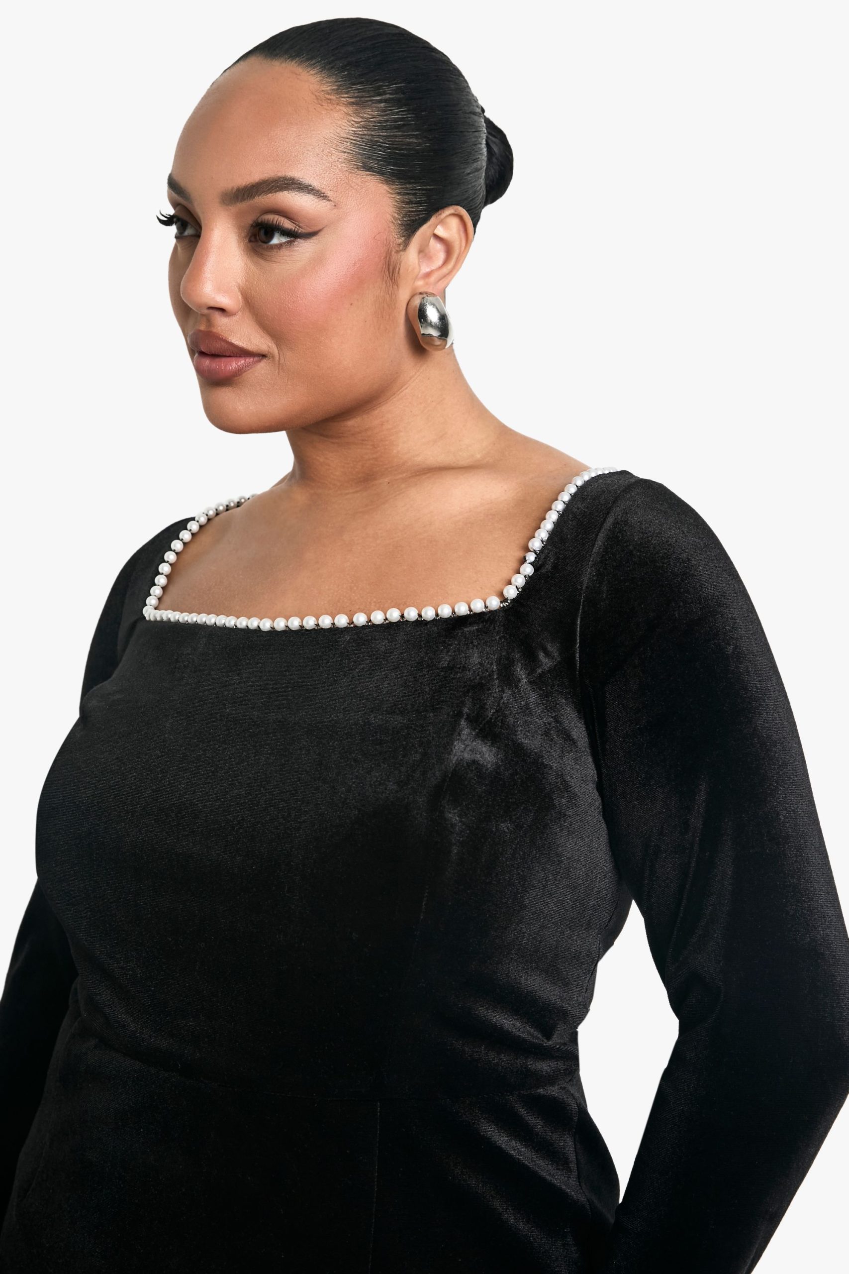 Plus Pearl Square Neck Skater Dress - Image 4