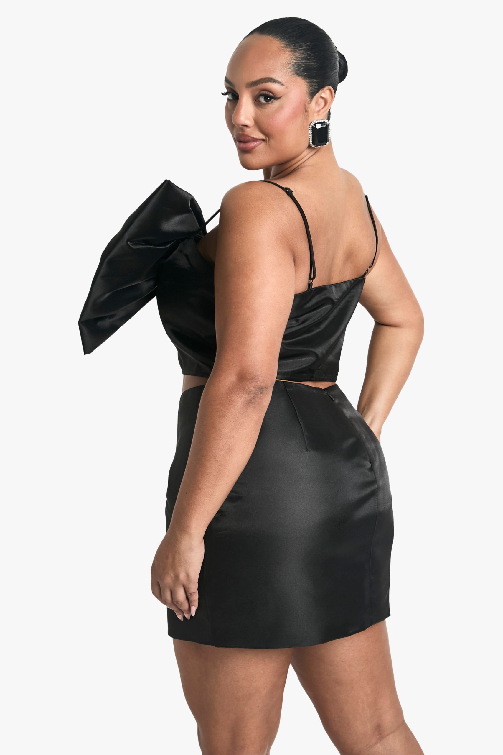 Plus Taffeta Bow Bandeau Top - Image 2