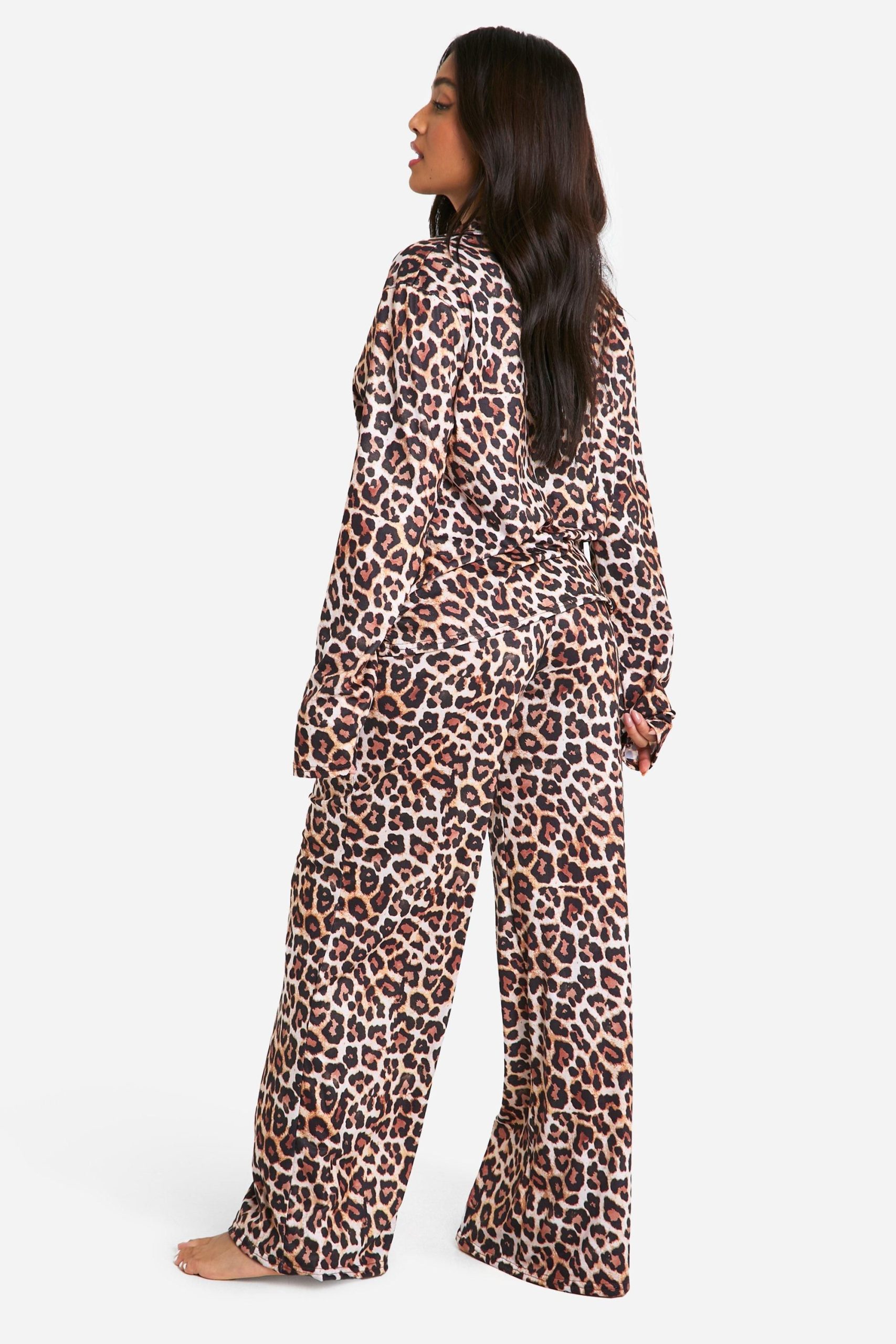 Petite Leopard Print Long Sleeve Shirt & Trousers Pyjama Set - Image 2
