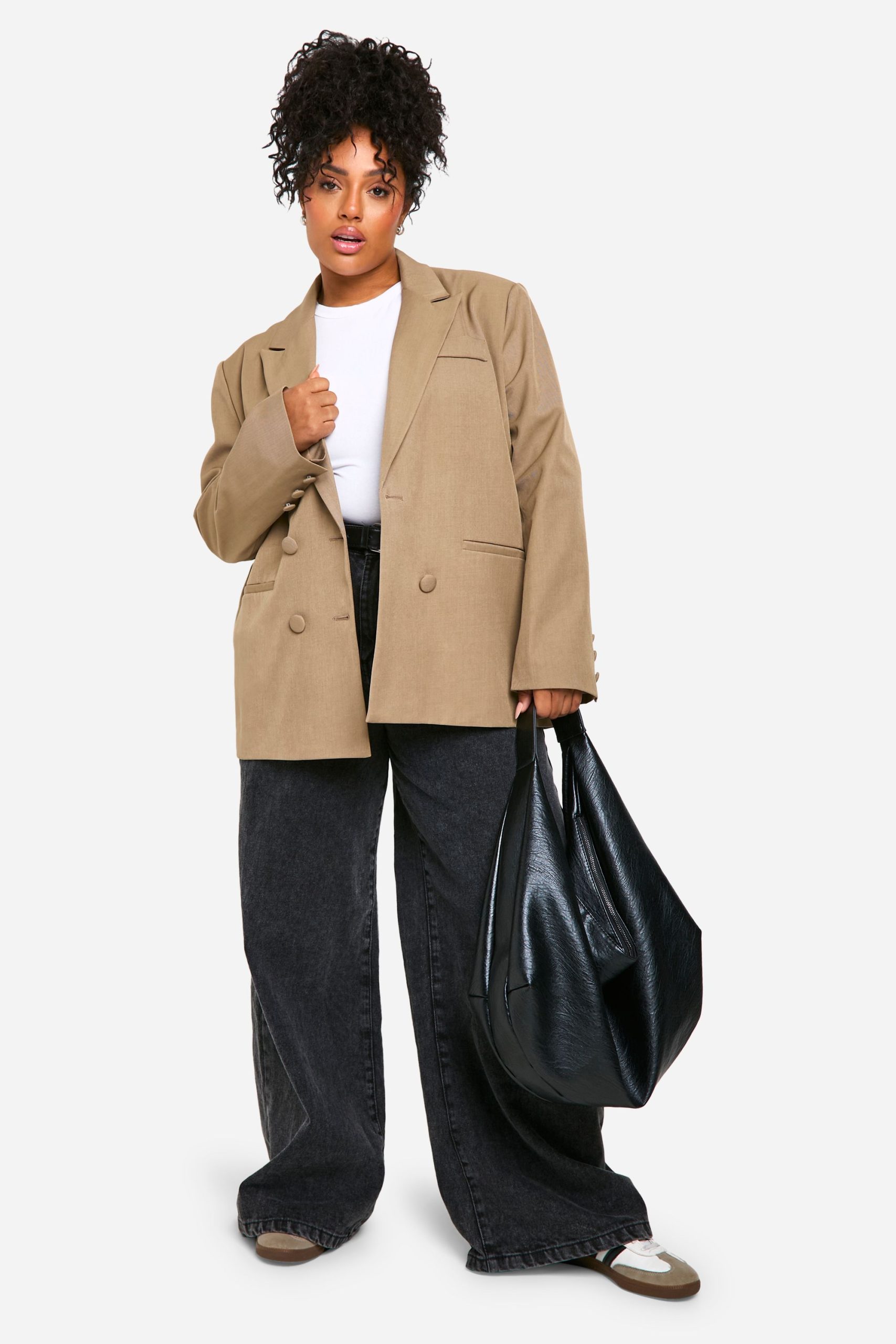 Boohoo Basics Plus Essential Oversized Double Breasted Blazer - Image 3