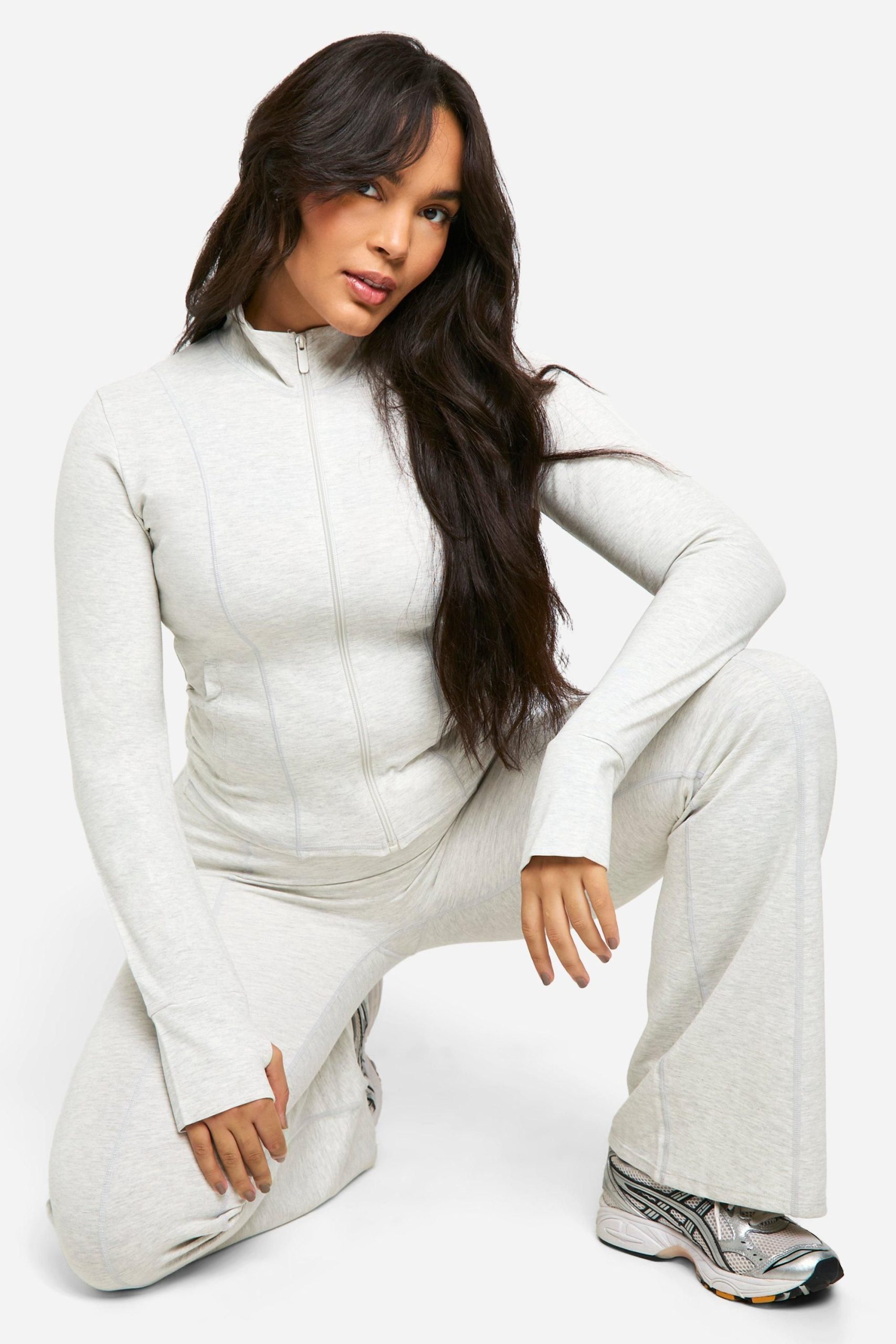 Plus DSGN Studio Ultra Sculpt Flared Legging - Image 3