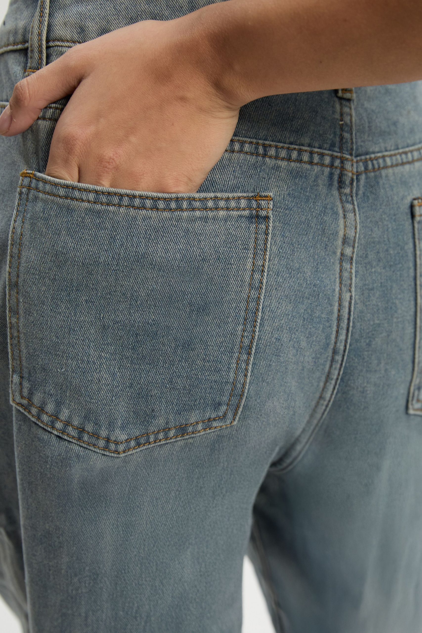 Basic High Waist Straight Leg Jean - Image 4