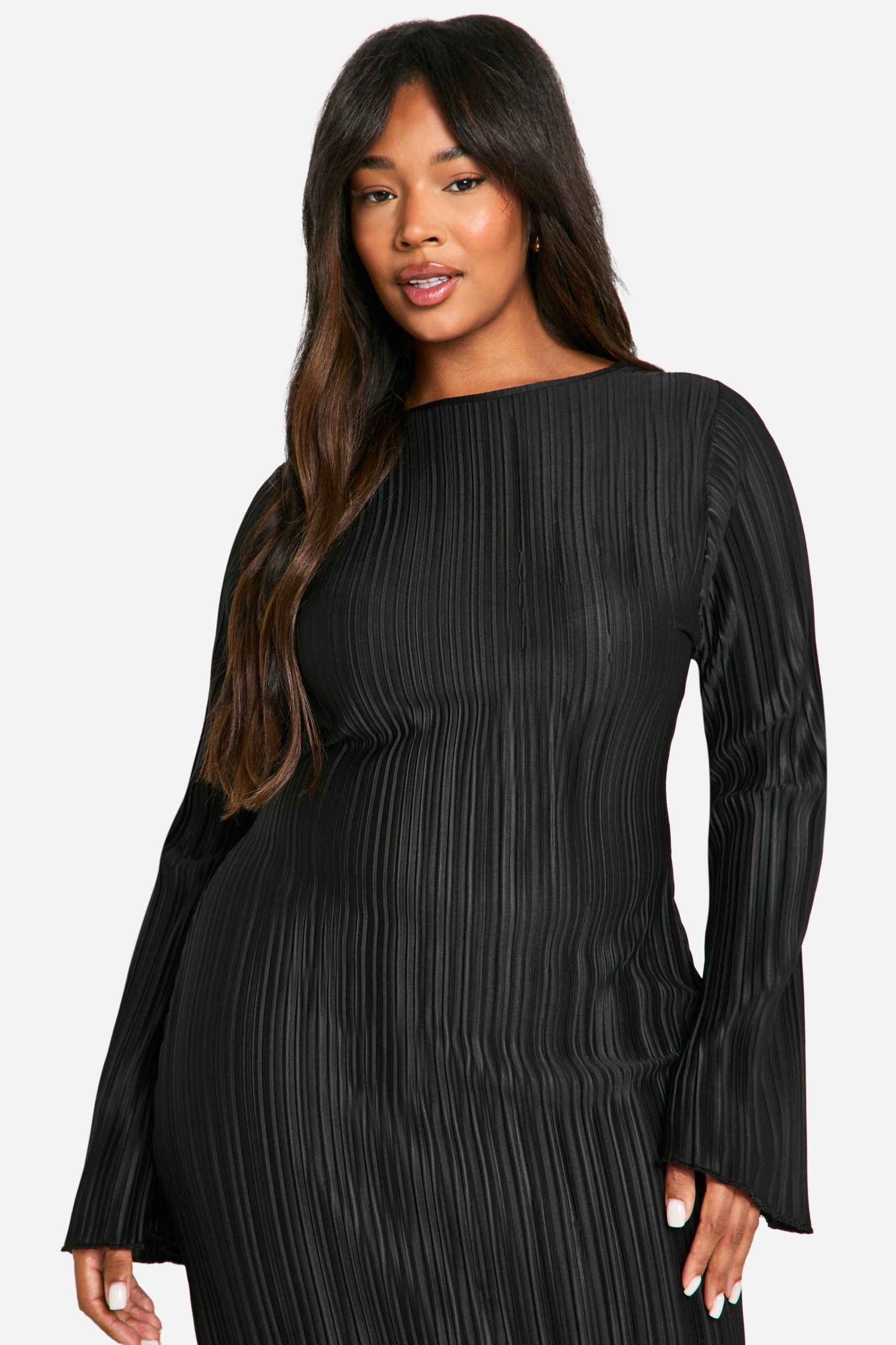 Plus Plisse Flared Sleeve Low Back Column Midi Dress - Image 4