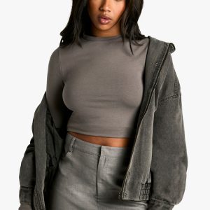 Basic Long Sleeve Crew Neck Crop Top