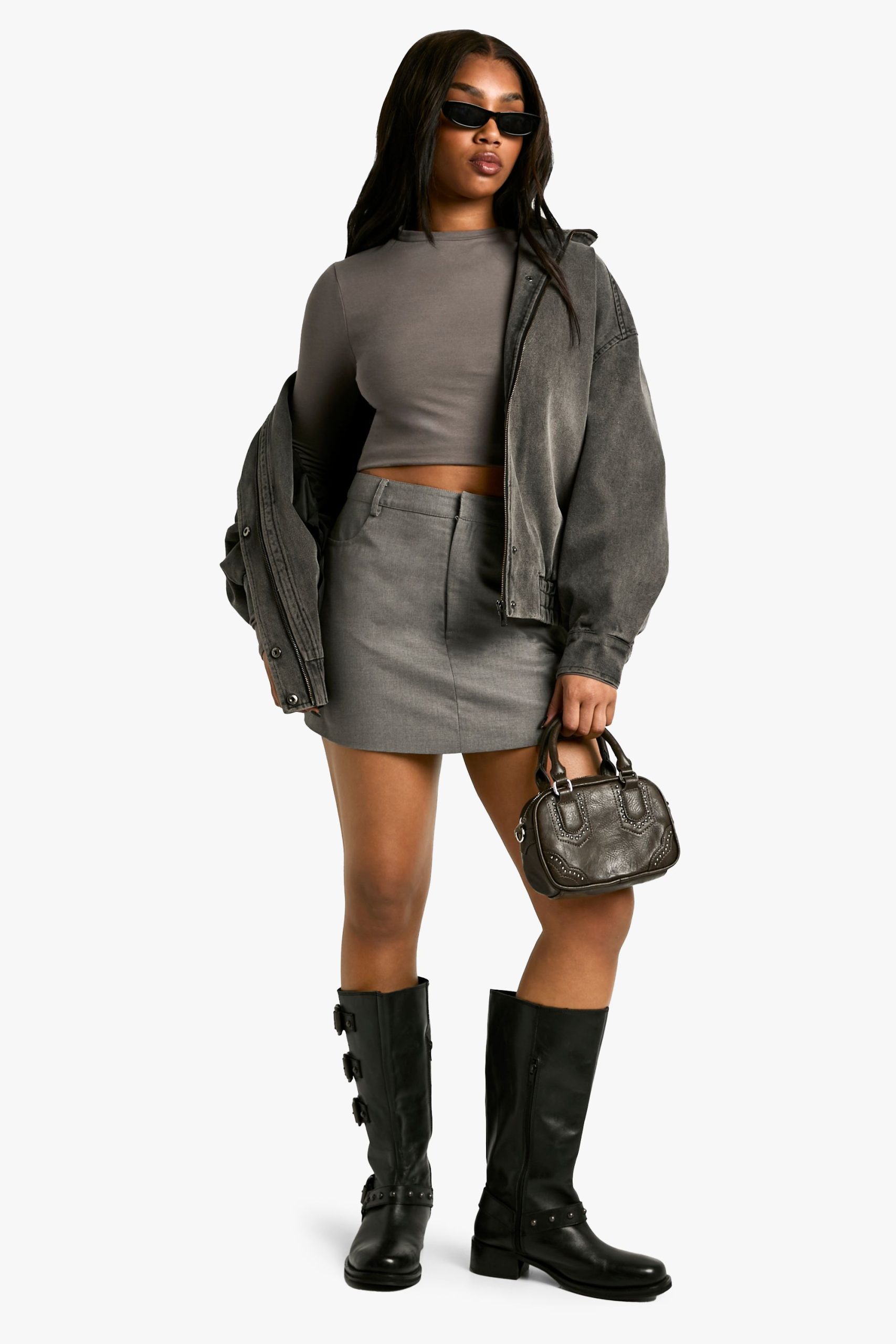 Basic Long Sleeve Crew Neck Crop Top - Image 3