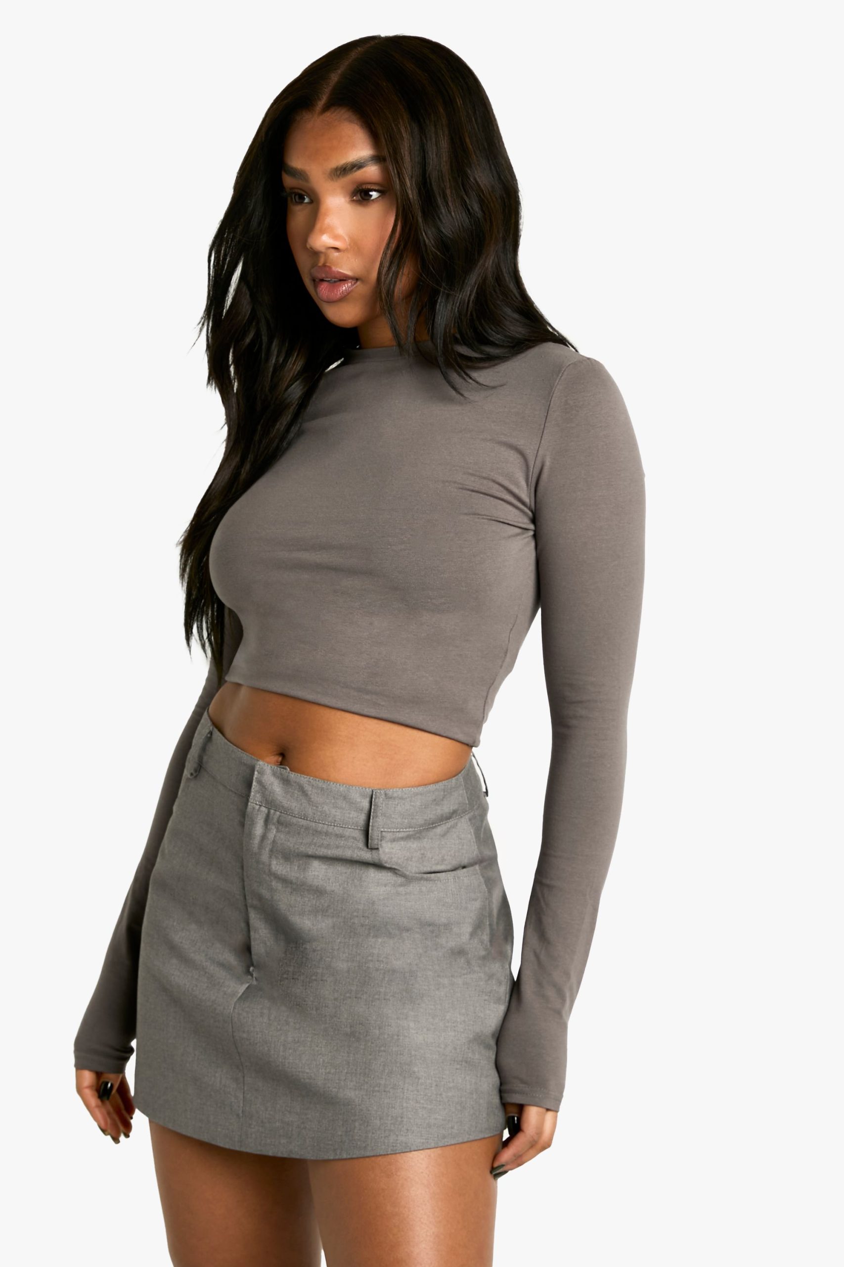 Basic Long Sleeve Crew Neck Crop Top - Image 4