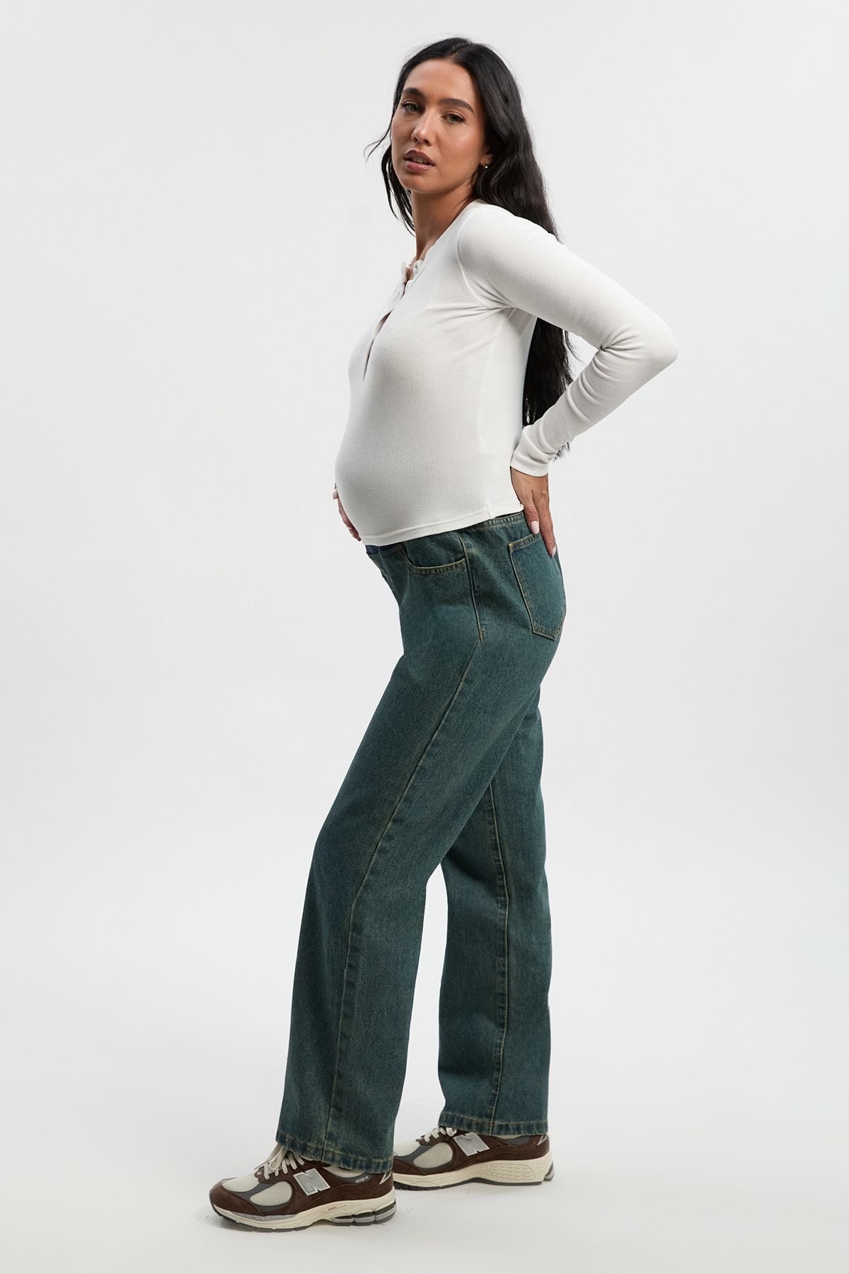 Maternity Over The Bump Straight Leg Jeans - Image 4
