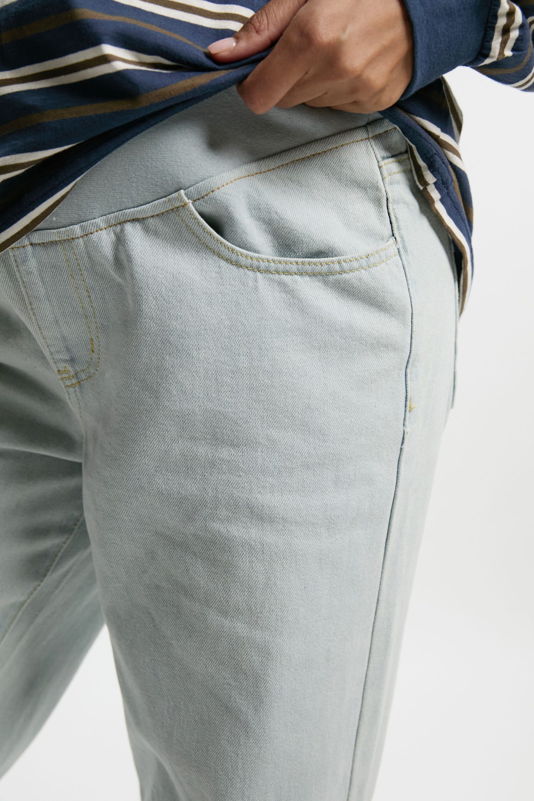 Maternity Over The Bump Boyfriend Jeans - Image 4