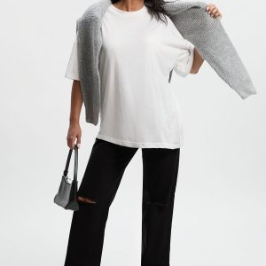 Maternity Over The Bump Ripped Knee Boyfriend Jeans