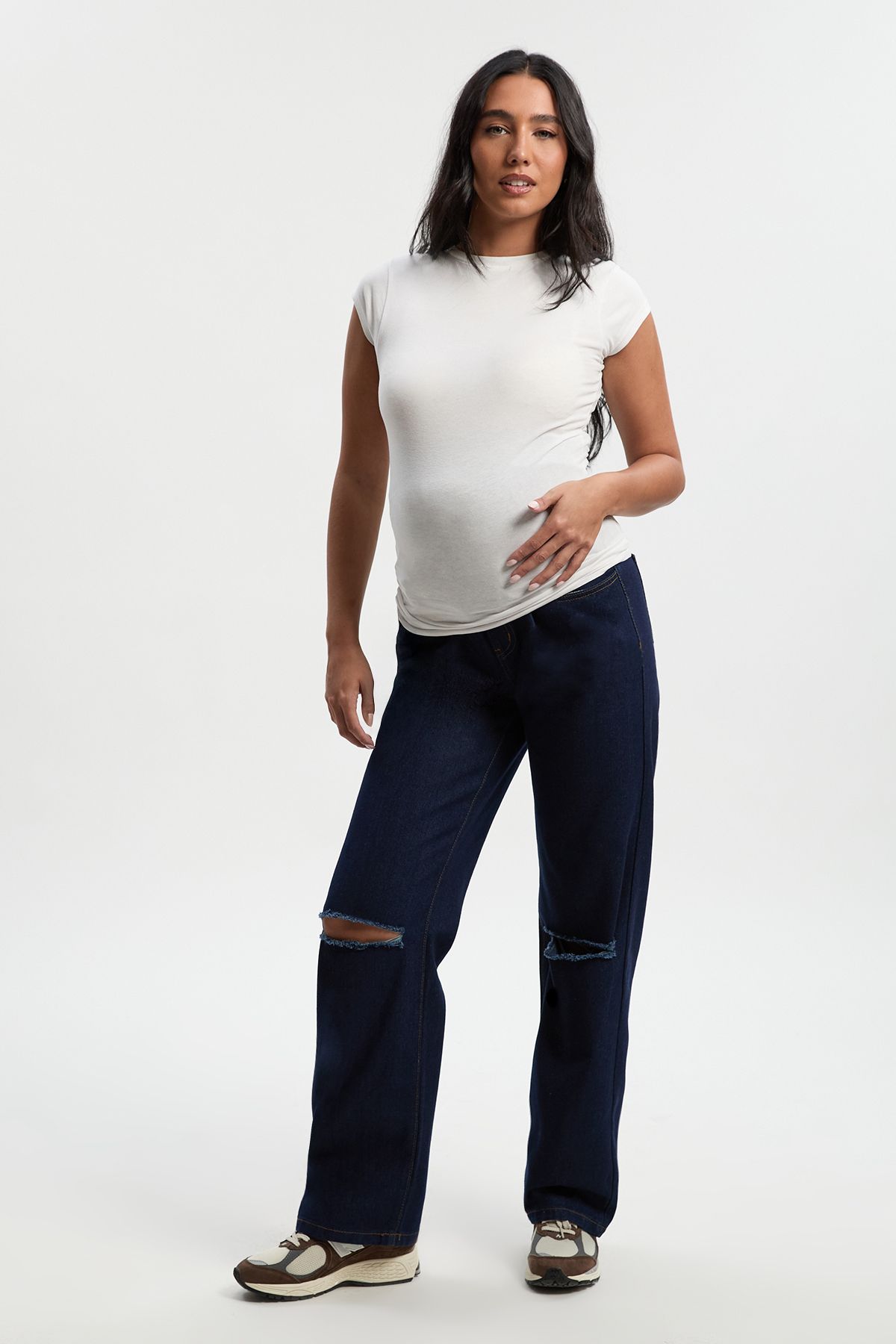 Maternity Over The Bump Ripped Knee Boyfriend Jeans - Image 3