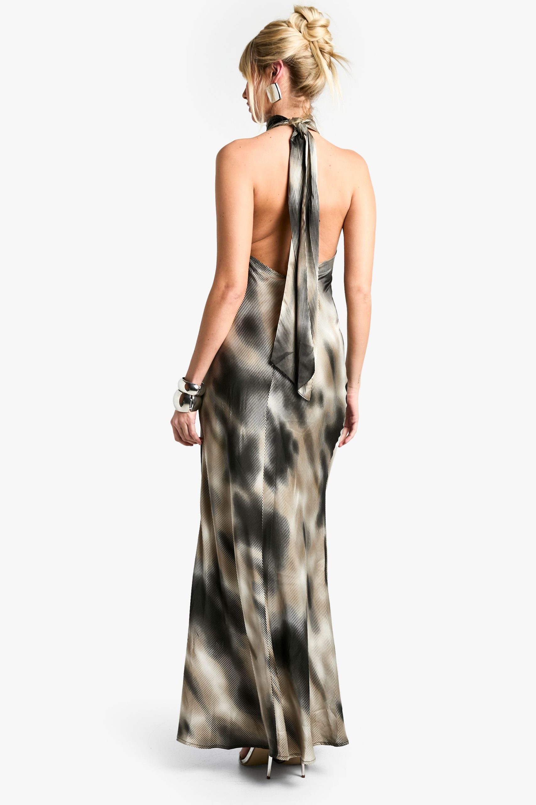 Blur Stripe Halterneck Maxi Dress - Image 2