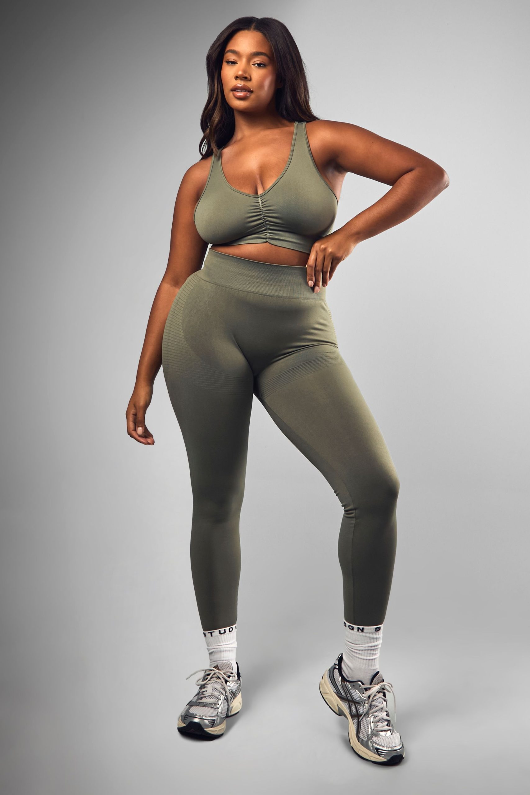 Plus Premium Sculpt Seamless Bum Scrunch Legging - Image 3