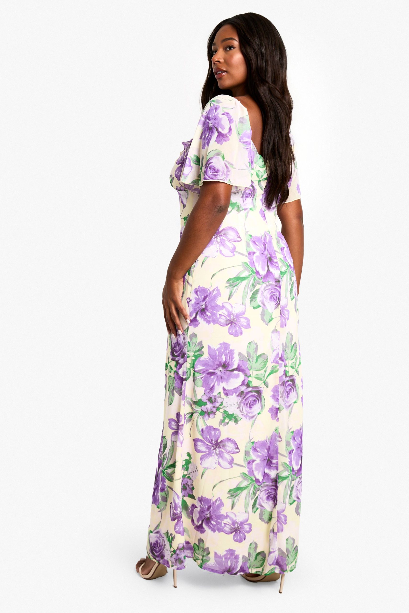 Plus Ruffle Printed Floral Detail Short Sleeve Printed Maxi Dress - Image 2