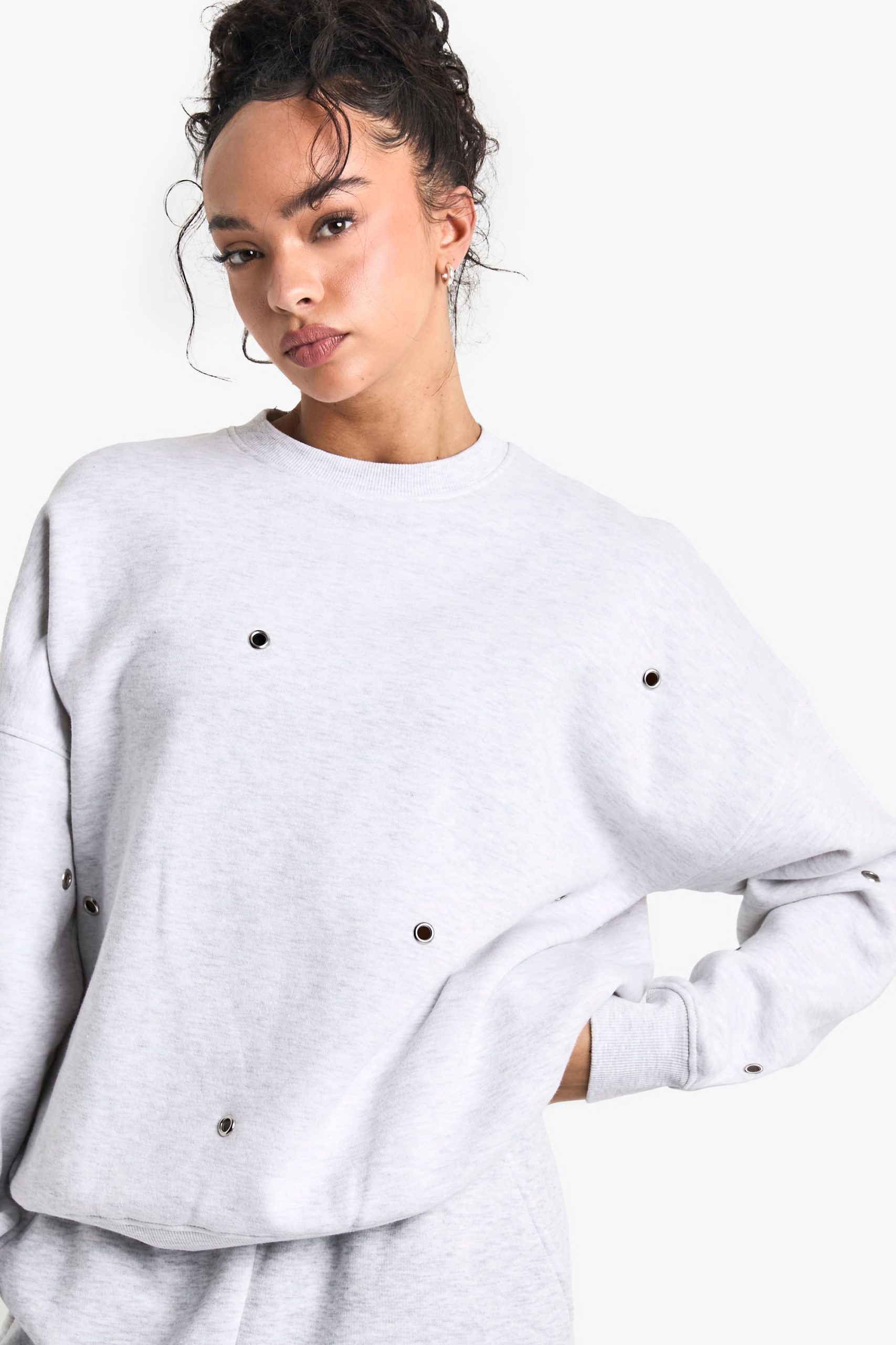Eyelet Detail Oversized Sweatshirt - Image 4