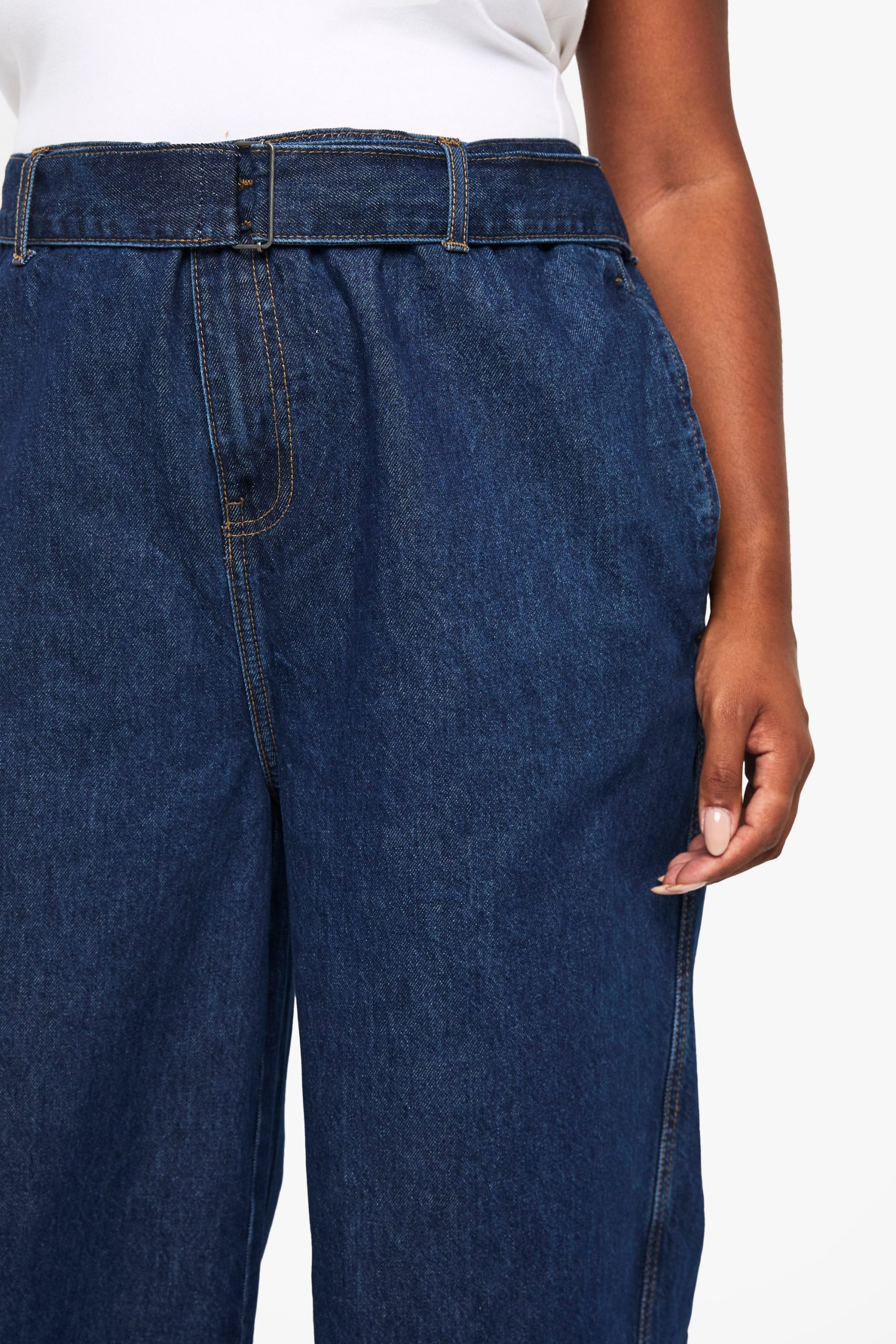 Plus Buckle Belt Elasticated Back Wide Leg Denim Jean - Image 4