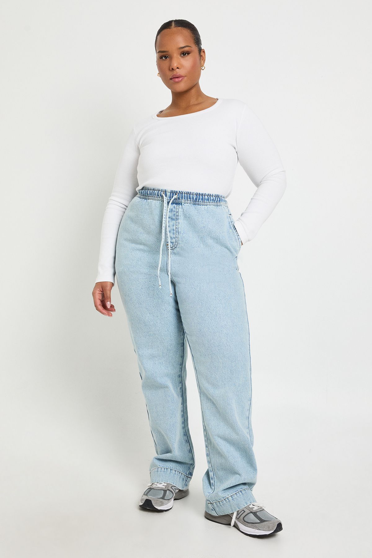 Plus Elasticated Drawstring Waist Wide Leg Jeans - Image 3