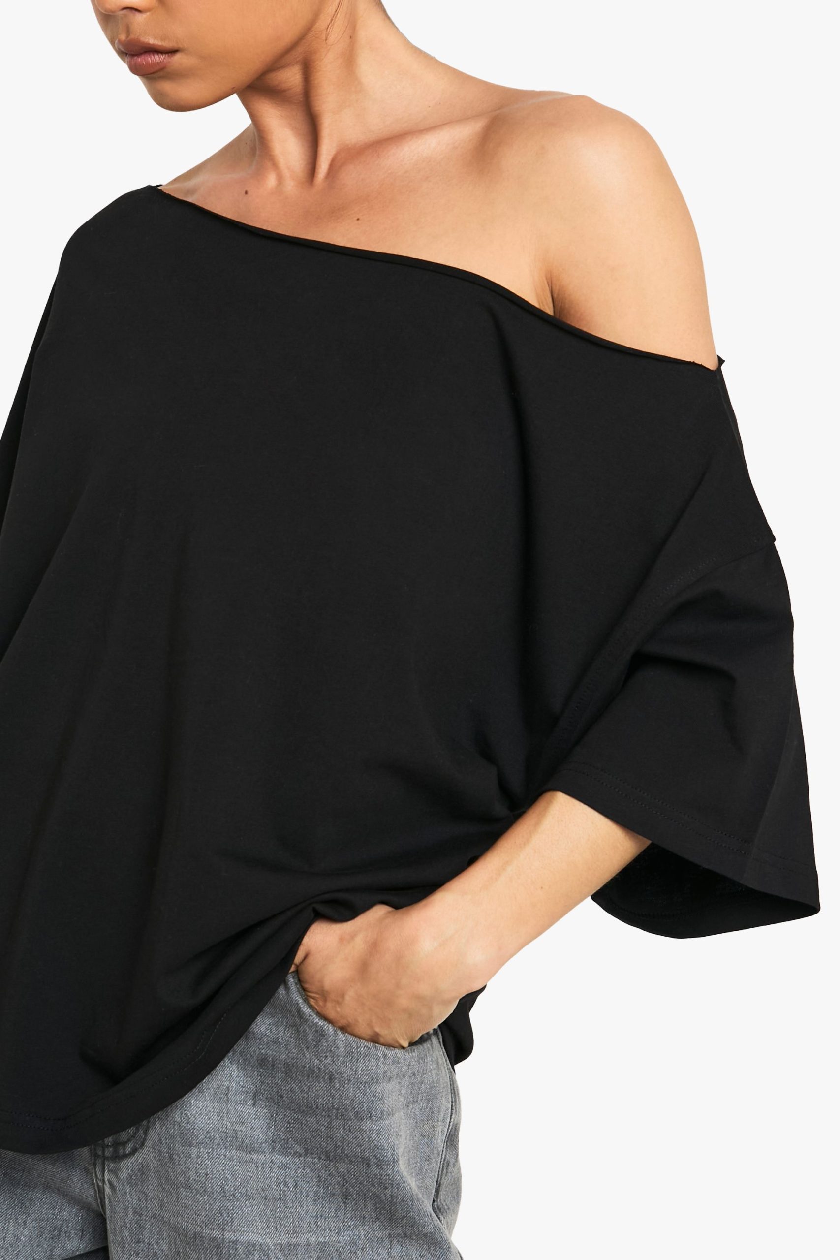 Off The Shoulder Oversized T-Shirt - Image 4