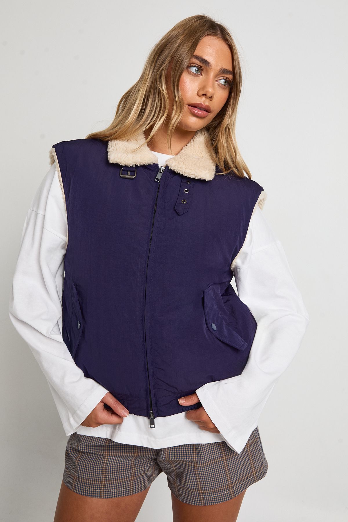 Faux Fur Lined Gilet - Image 3