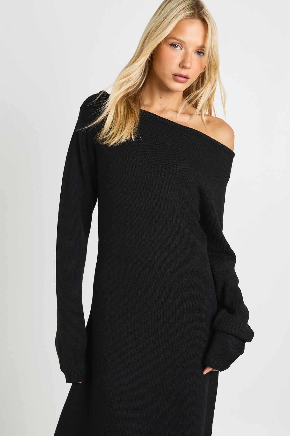 Knitted Slash Neck Maxi Dress - Image 3
