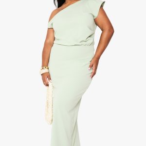Plus Ruched Asymmetric Maxi Dress
