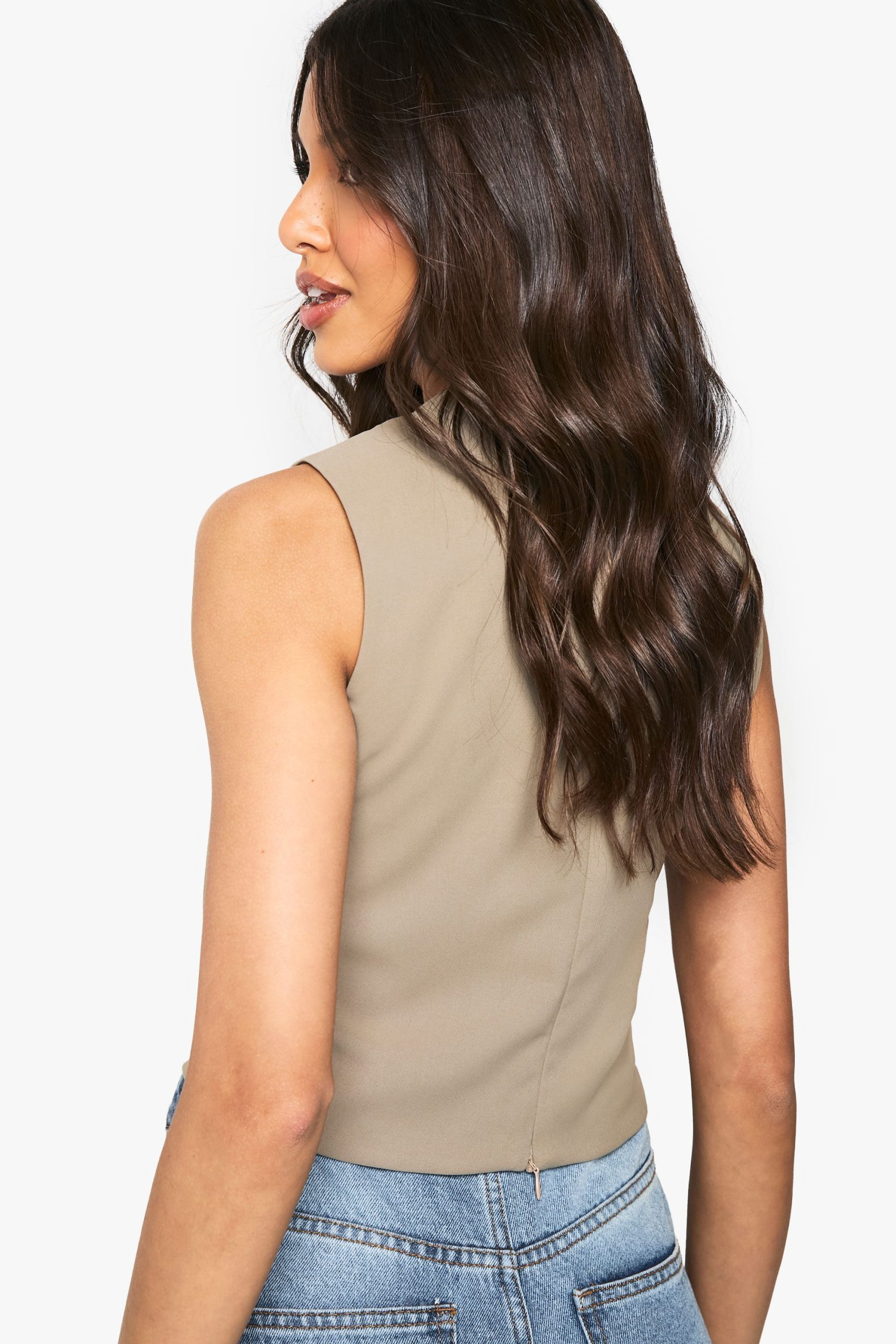 Woven Curved Hem Crop Top - Image 2