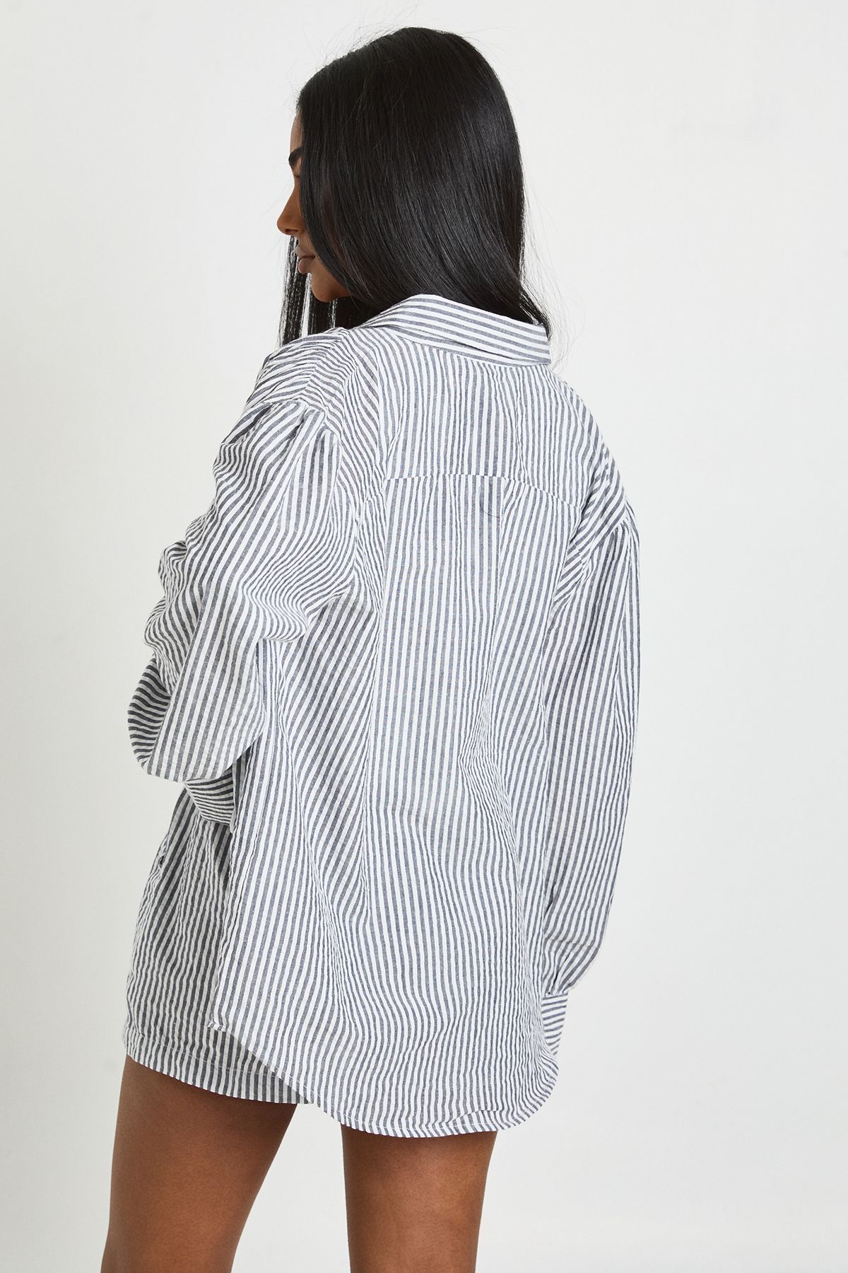 Crinkle Stripe Tie Cuff Shirt and Short Co-ord - Image 3