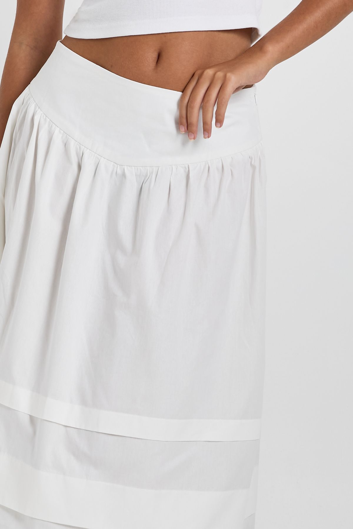 V Waist Volume Midaxi Skirt - Image 4