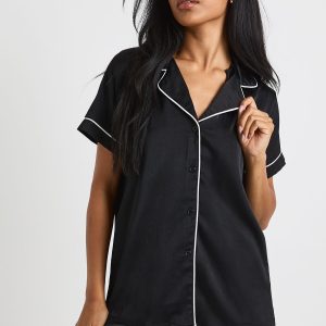 Satin Piping Detail Short Sleeve Shirt & Shorts Pyjama Set