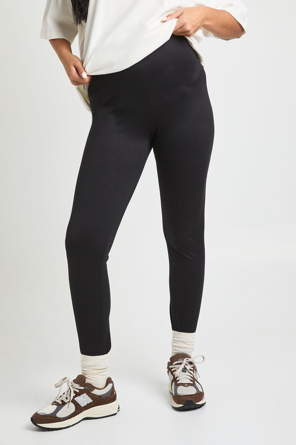 Maternity Over The Bump Leggings - Image 4