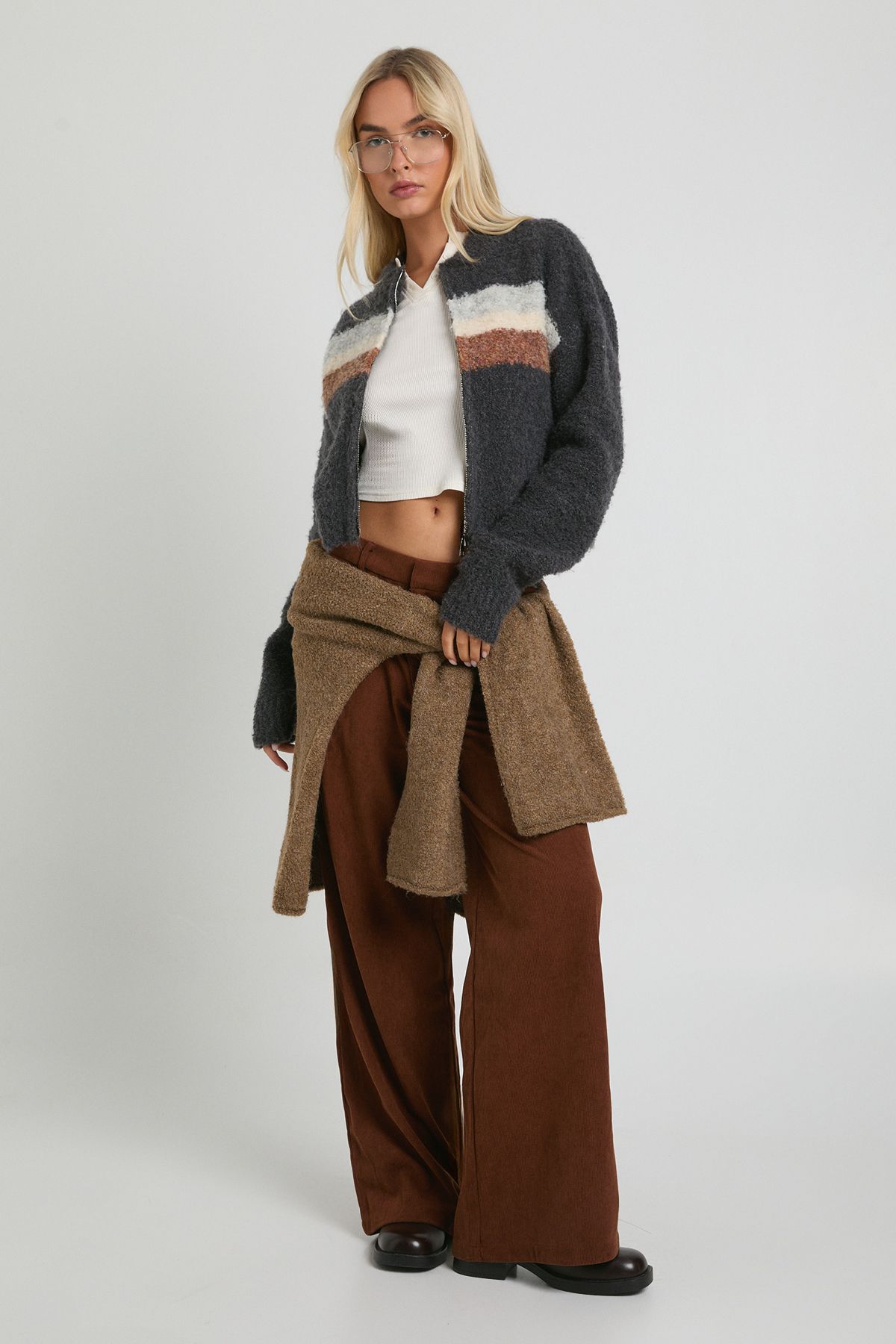 Cord Cinch Waist Wide Leg Trouser - Image 3