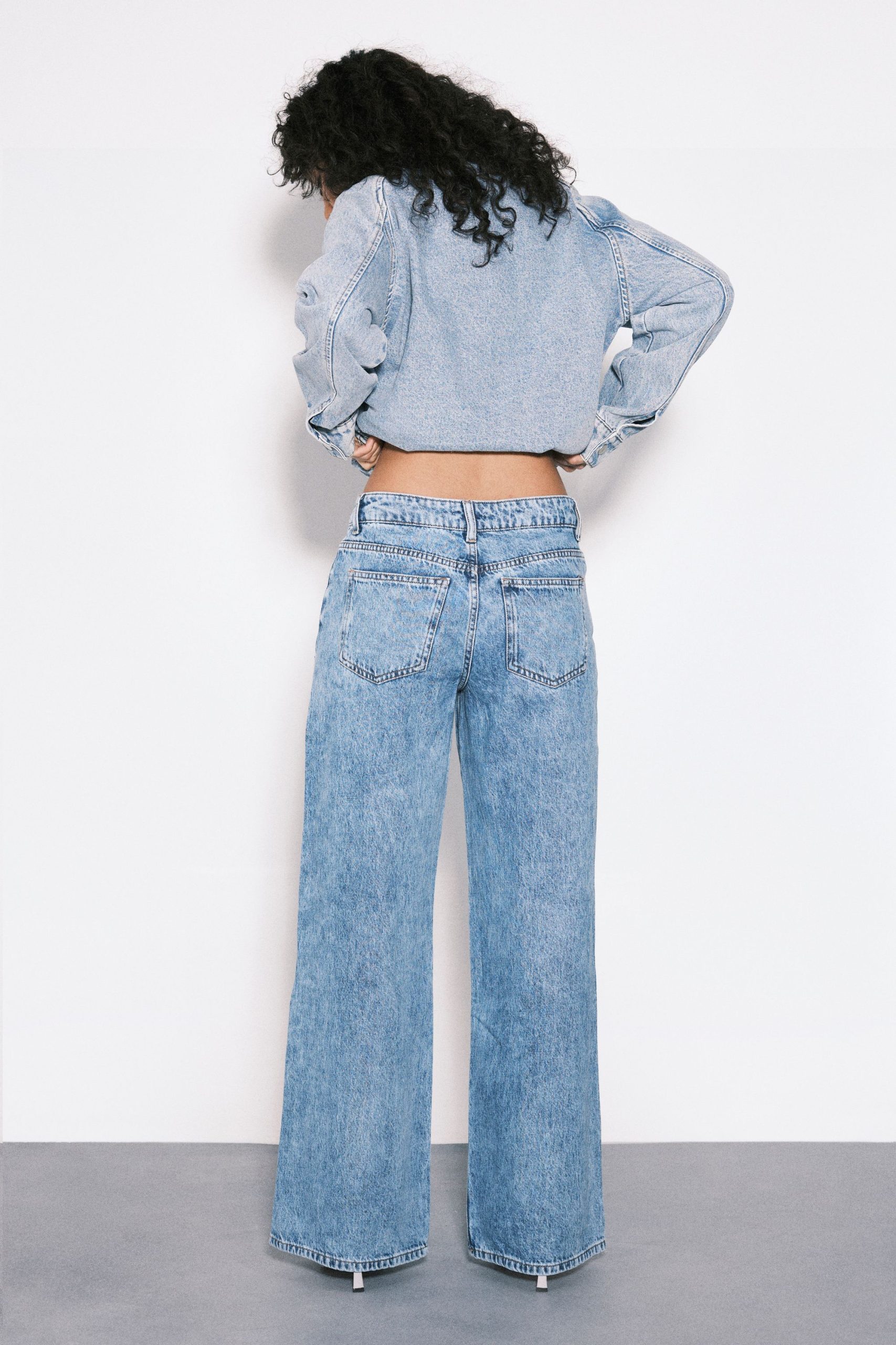 Mid Waist Boyfriend Jean - Image 2