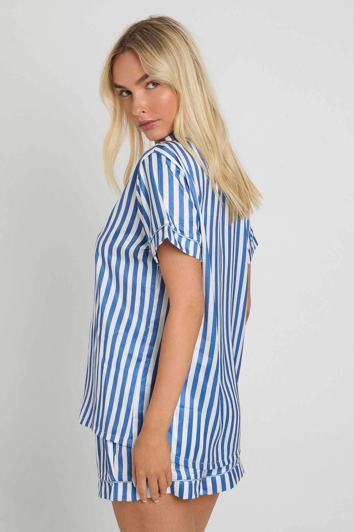 Contrast Stripe Short Sleeve Shirt and Short Pyjama Set - Image 2