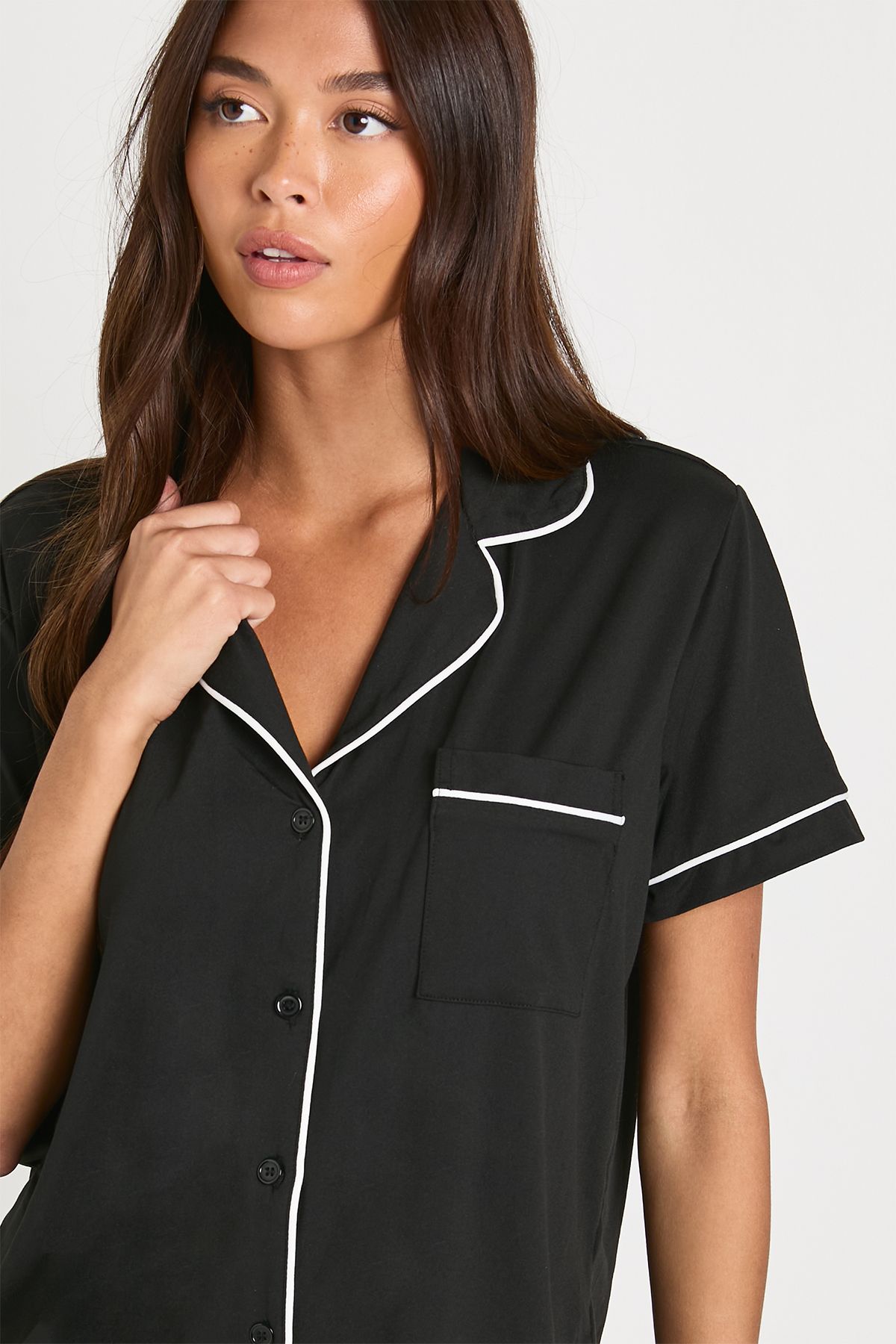 Jersey Piping Detail Short Sleeve Shirt & Shorts Pyjama Set - Image 4