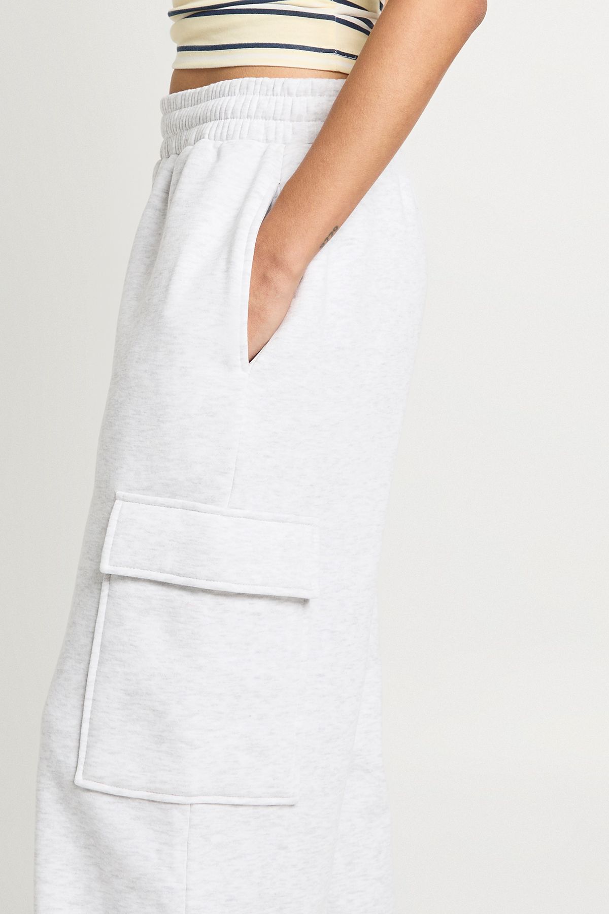 Wide Leg Cargo Jogger - Image 3