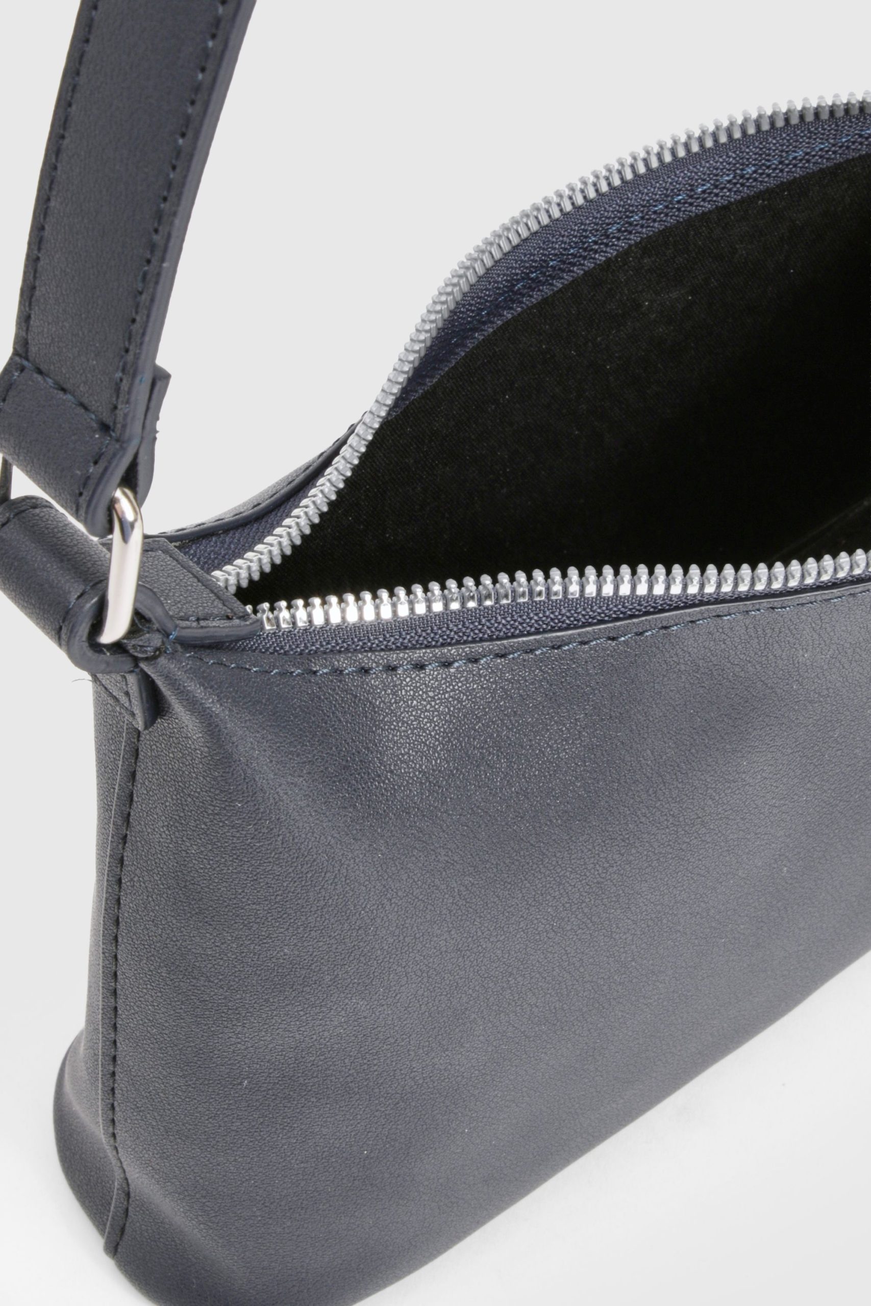 Navy Shoulder Bag - Image 4