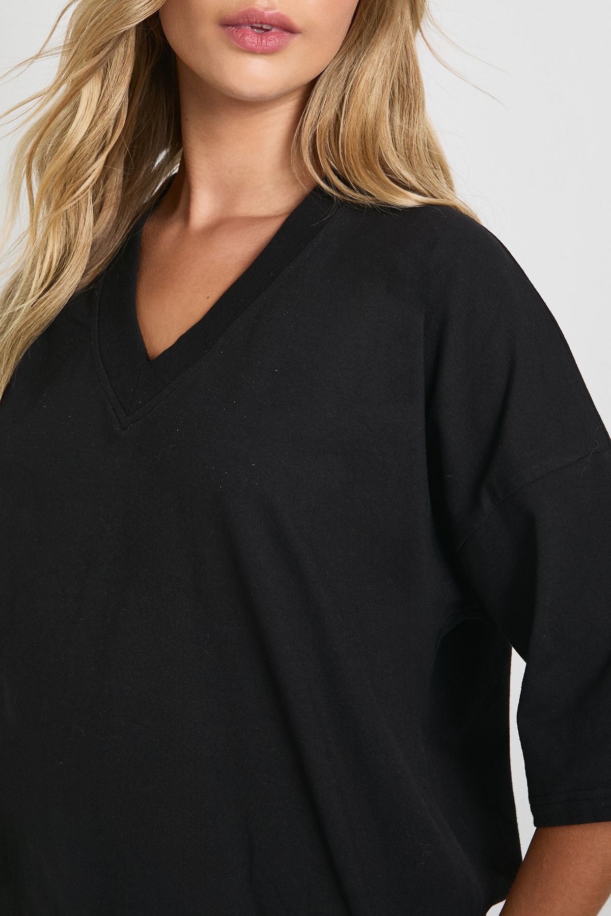 V Neck Oversized T-Shirt - Image 4