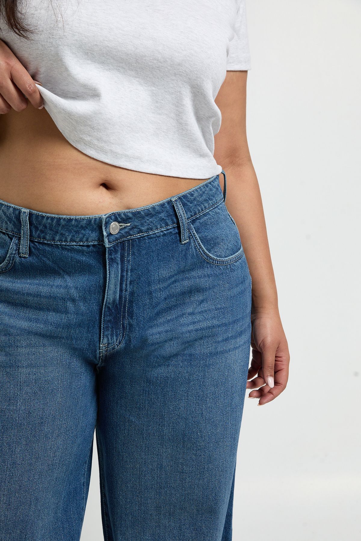 Plus Basics Mid Waist Boyfriend Jean - Image 4