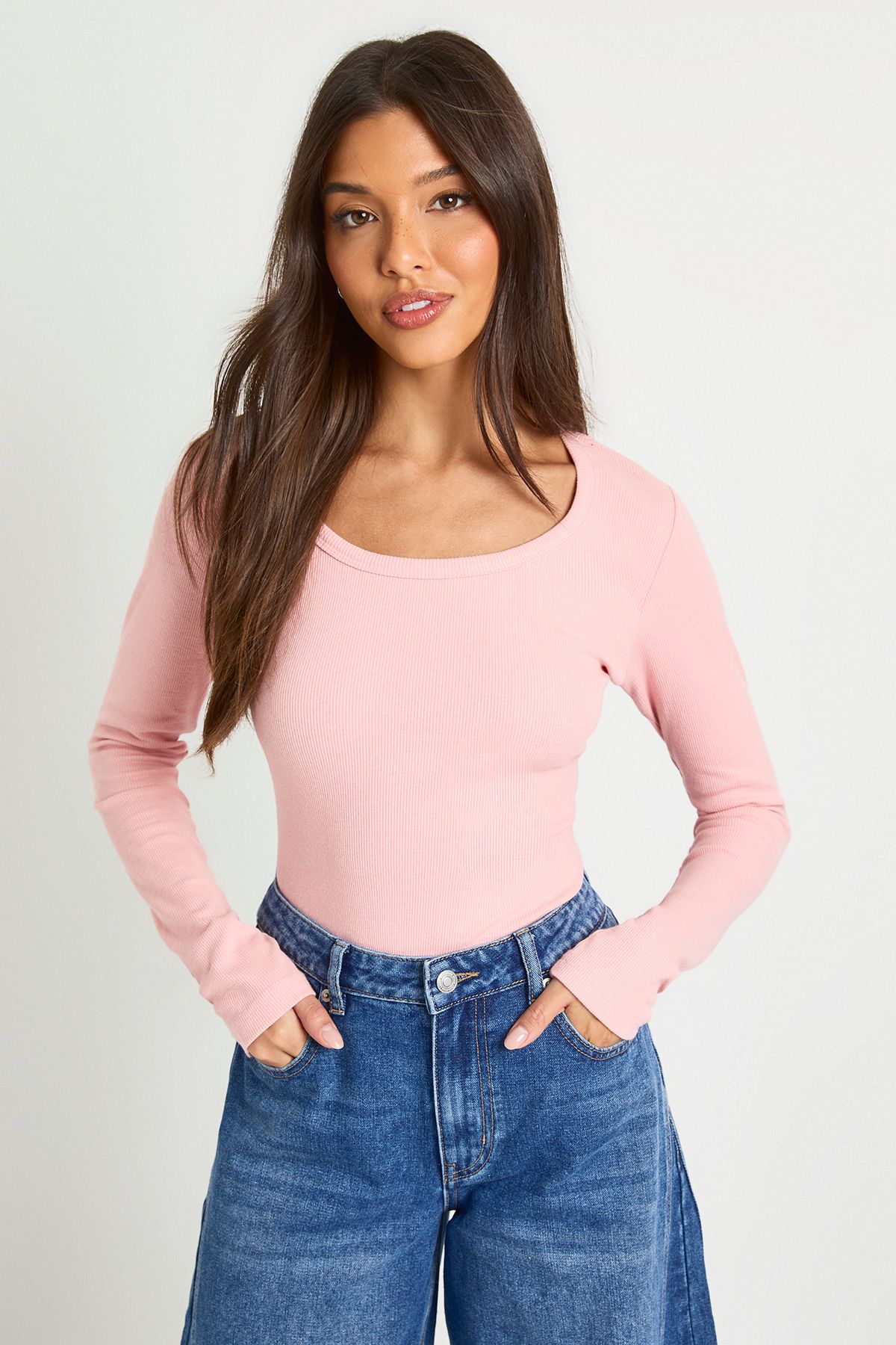 Basic Rib Scoop Neck Fitted Long Sleeve Top - Image 3